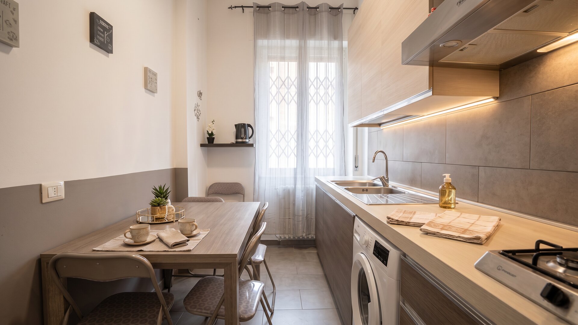 Cucina condivisa completamente attrezzata Casa di Gabri